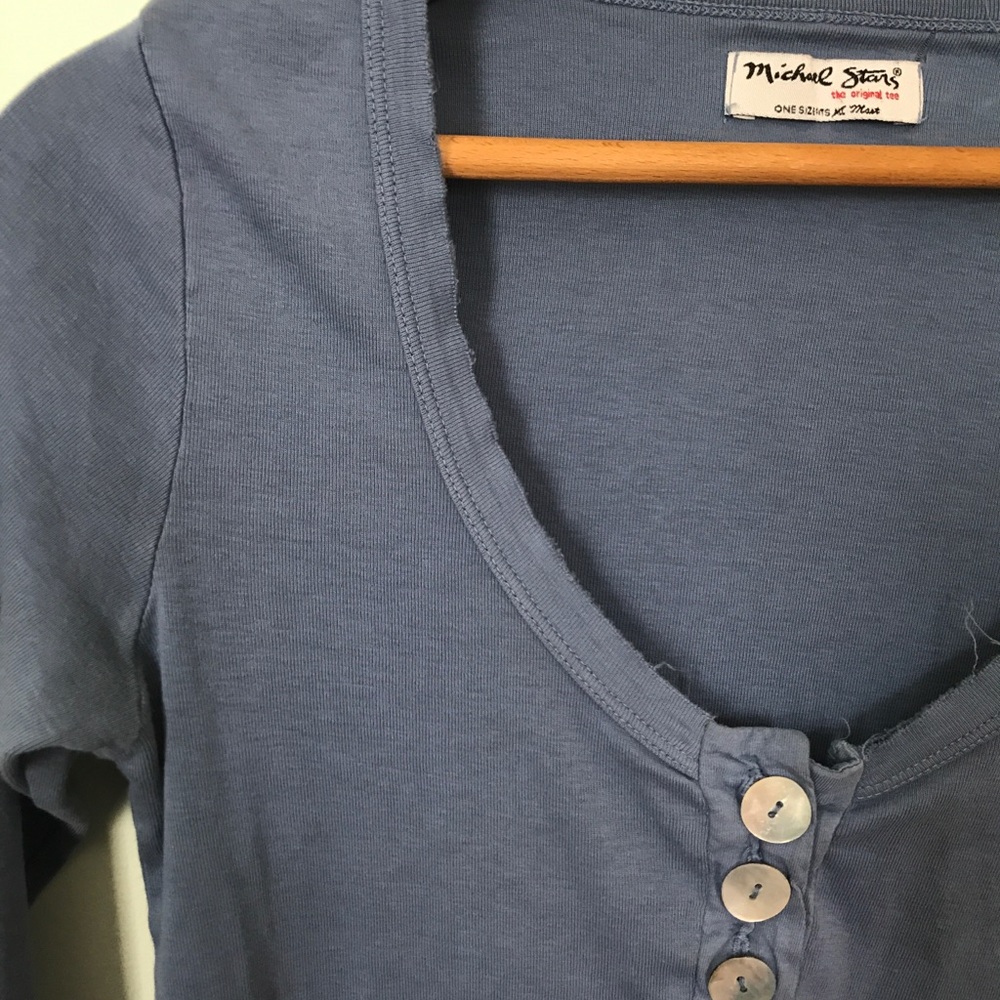 Comfy cotton long sleeve with great buttons